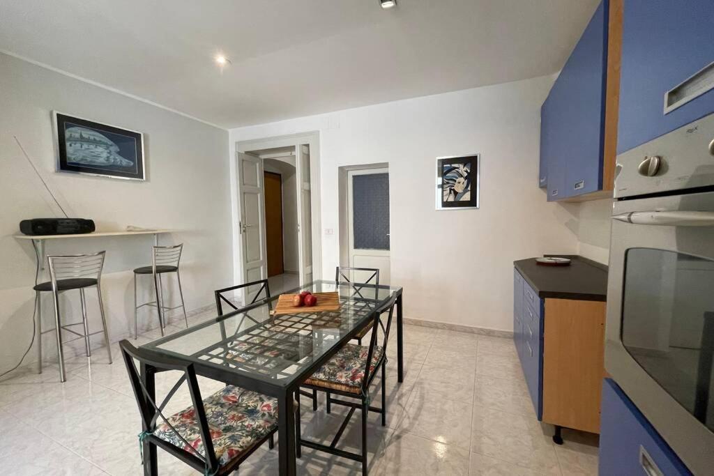 Petinoinapulia - Appartamento Per Famiglie E Amici Бари Экстерьер фото