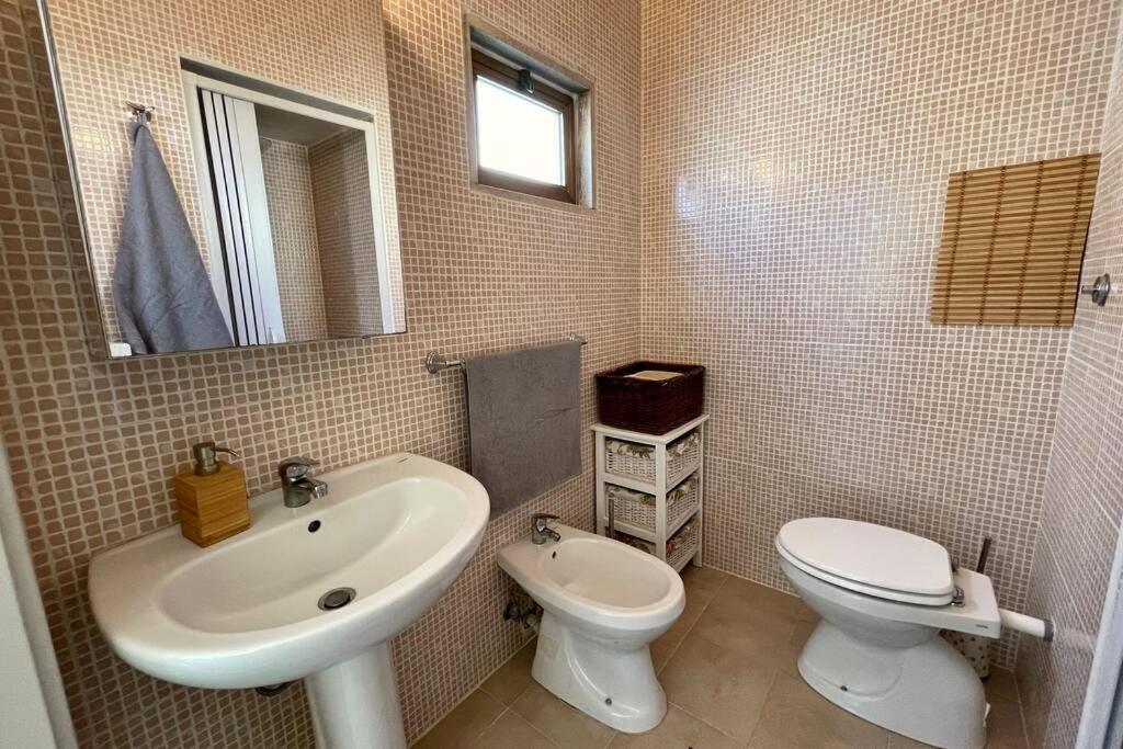 Petinoinapulia - Appartamento Per Famiglie E Amici Бари Экстерьер фото